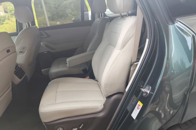 Used Denza N8L 2025 Model Flagship Model Left Rear Seat