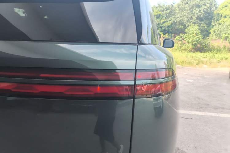 Used Denza N8L 2025 Model Flagship Model Right Rear Taillight
