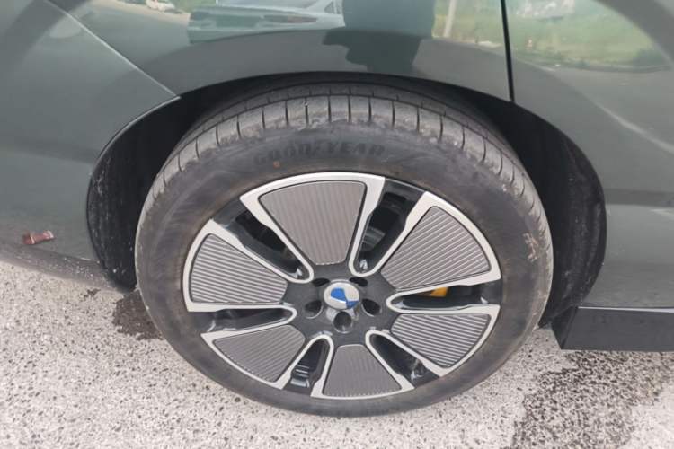 Used Denza N8L 2025 Model Flagship Model Right Rear Wheel Hub