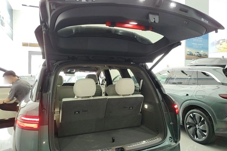 Used Denza N8L 2025 Model Flagship Model Trunk