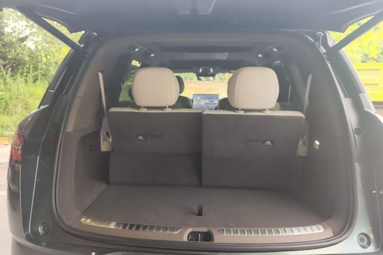 Used Denza N8L 2025 Model Flagship Model Trunk