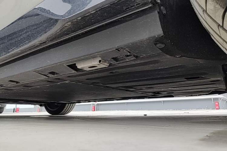 Used Denza N8L 2025 Model Flagship Model Chassis Rear Left