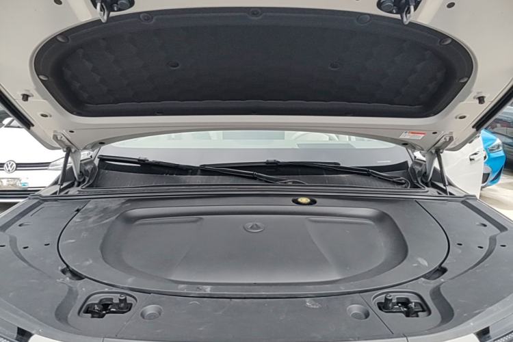 Used Denza N8L 2025 Model Flagship Model Engine Bay