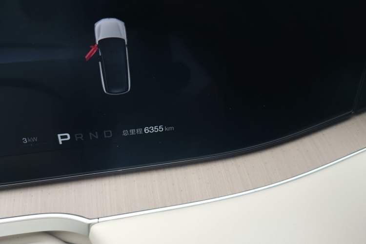 Used Denza N8L 2025 Model Flagship Model Odometer Close Up