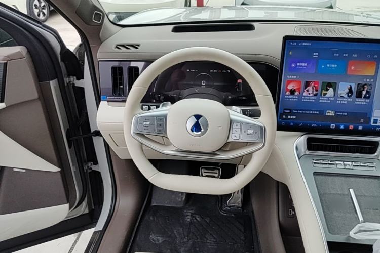 Used Denza N8L 2025 Model Flagship Model Steering Wheel