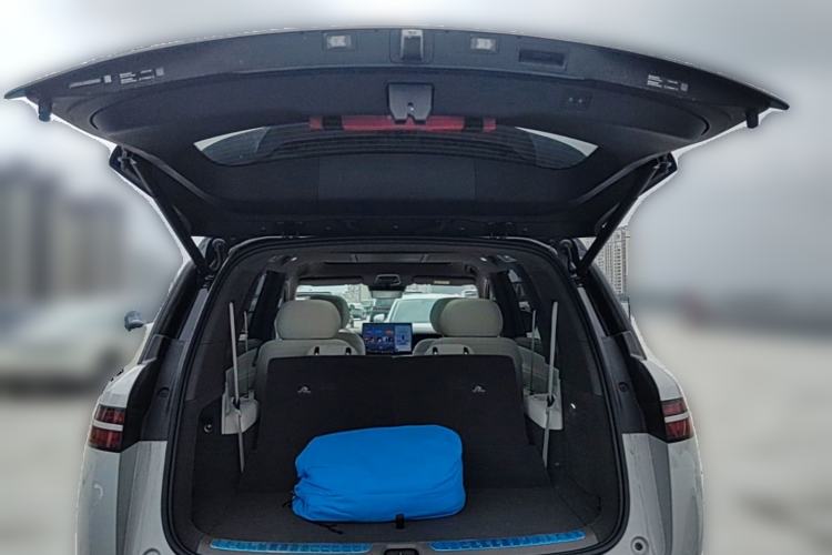 Used Denza N8L 2025 Model Flagship Model Trunk