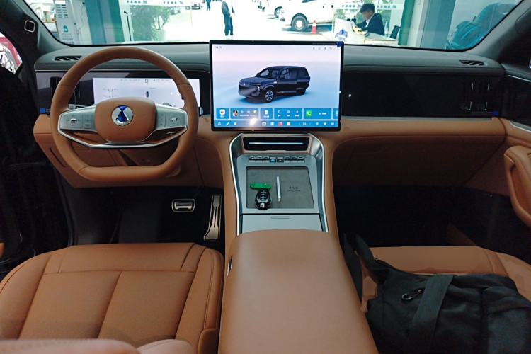 Used Denza N8L 2025 Model Zunrong Model Center Console