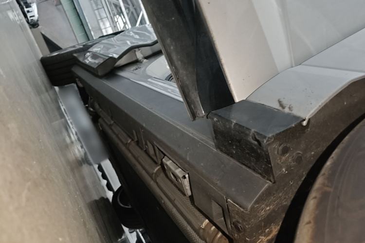 Used Denza N8L 2025 Model Flagship Model Chassis Front Right