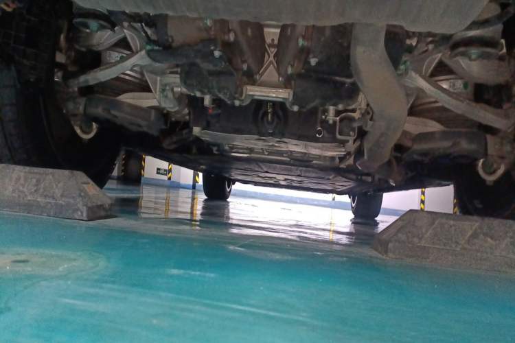 Used Denza N8L 2025 Model Flagship Model Chassis Rear