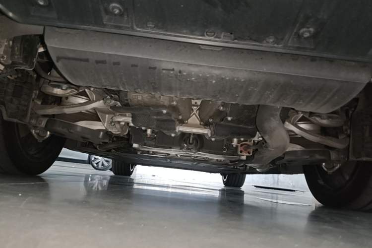Used Denza N8L 2025 Model Flagship Model Chassis Rear