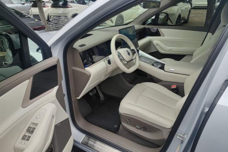 Used Denza N8L 2025 Model Flagship Model Driver Seat