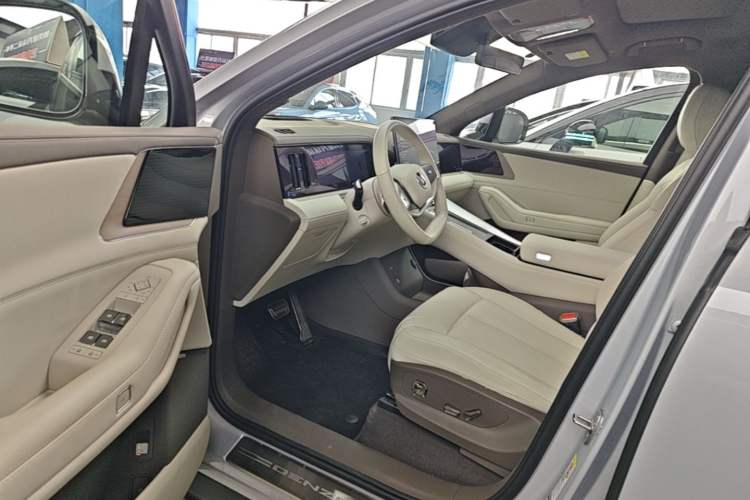 Used Denza N8L 2025 Model Flagship Model Driver Seat