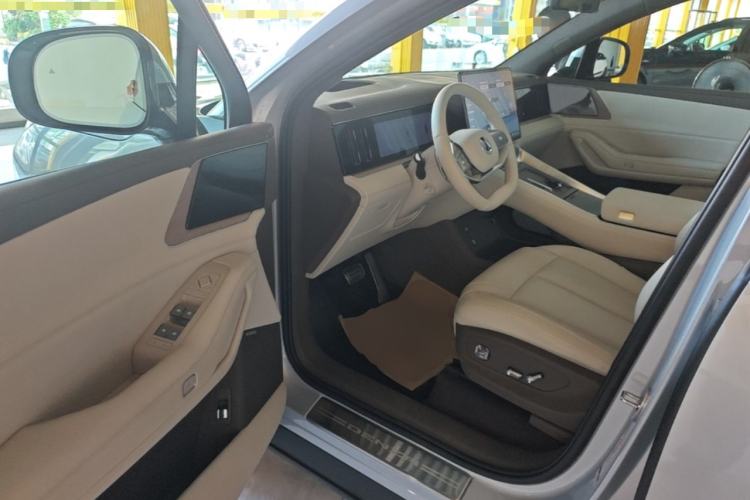 Used Denza N8L 2025 Model Flagship Model Driver Seat