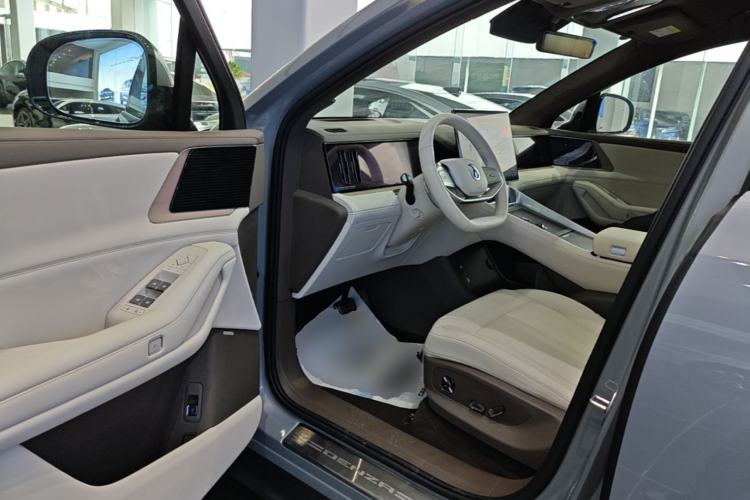 Used Denza N8L 2025 Model Flagship Model Driver Seat