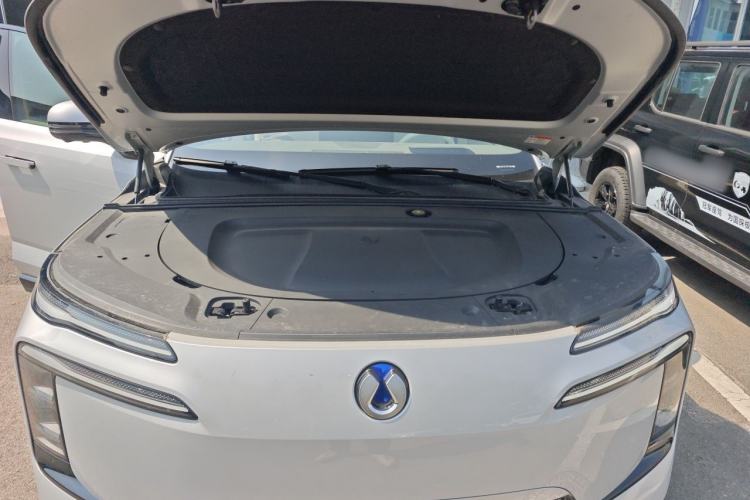 Used Denza N8L 2025 Model Flagship Model Engine Bay