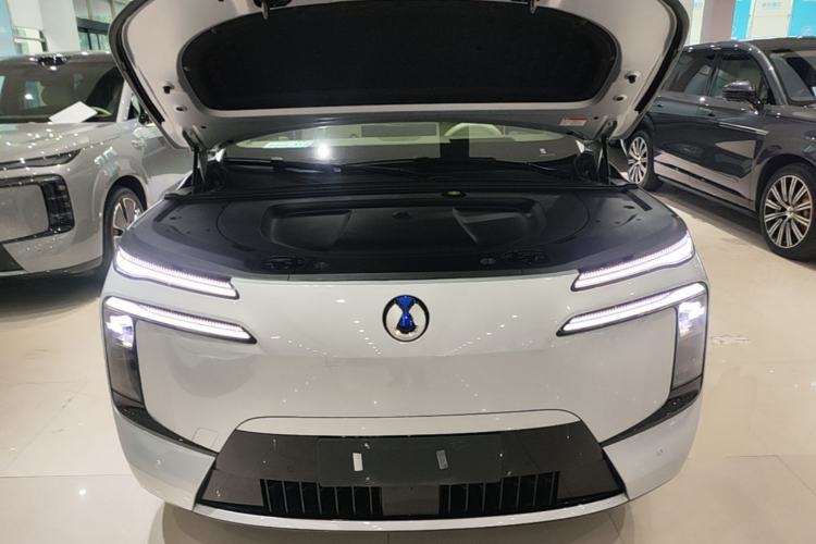 Used Denza N8L 2025 Model Flagship Model Engine Bay