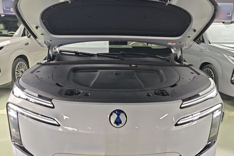 Used Denza N8L 2025 Model Flagship Model Engine Bay