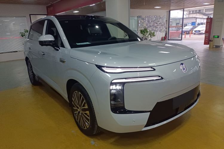 Used Denza N8L 2025 Model Zunrong Model Exterior 1