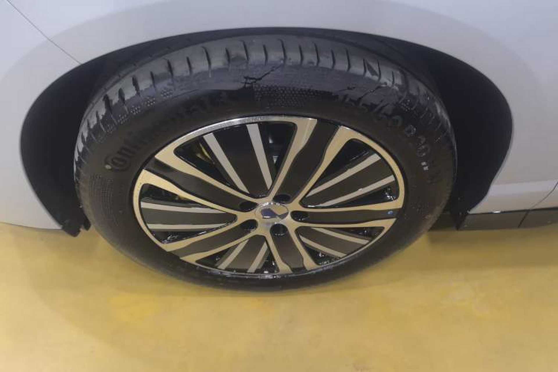 Used Denza N8L 2025 Model Zunrong Model Exterior 4