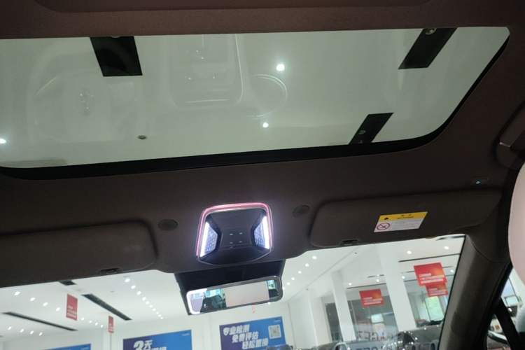 Used Denza N8L 2025 Model Flagship Model Headliner