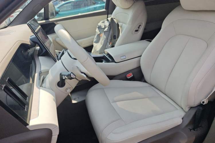 Used Denza N8L 2025 Model Flagship Model Left Front Seat
