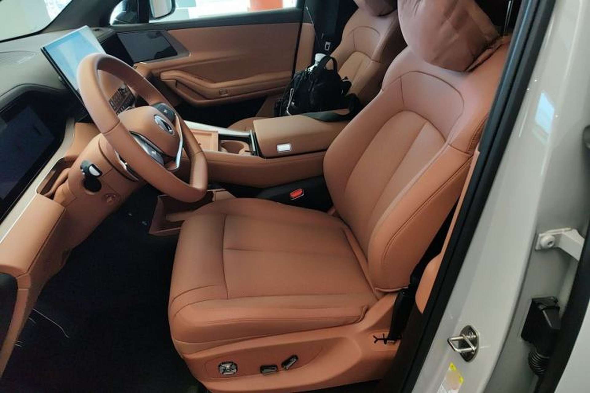 Used Denza N8L 2025 Model Flagship Model Left Front Seat