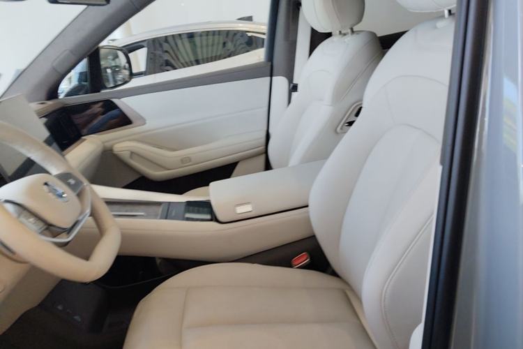 Used Denza N8L 2025 Model Flagship Model Left Front Seat