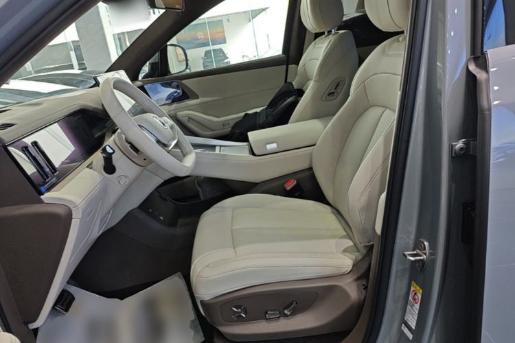 Used Denza N8L 2025 Model Flagship Model Left Front Seat