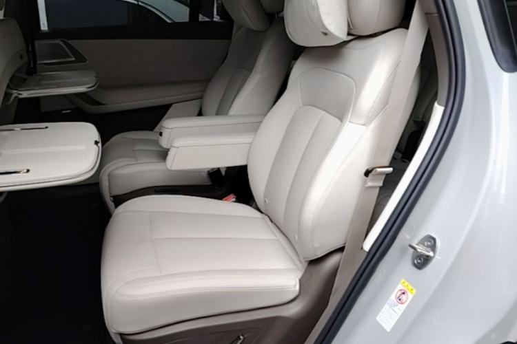Used Denza N8L 2025 Model Flagship Model Left Rear Seat