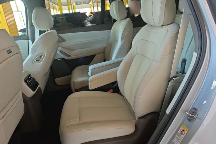 Used Denza N8L 2025 Model Flagship Model Left Rear Seat