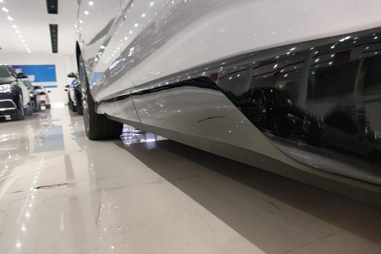 Used Denza N8L 2025 Model Flagship Model Left Side Sill