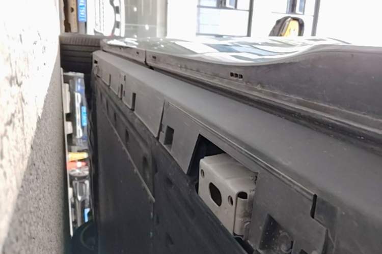 Used Denza N8L 2025 Model Flagship Model Left Side Sill