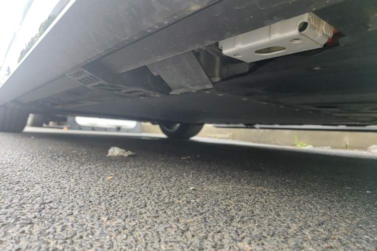 Used Denza N8L 2025 Model Flagship Model Left Side Sill