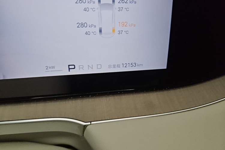 Used Denza N8L 2025 Model Flagship Model Odometer Close Up