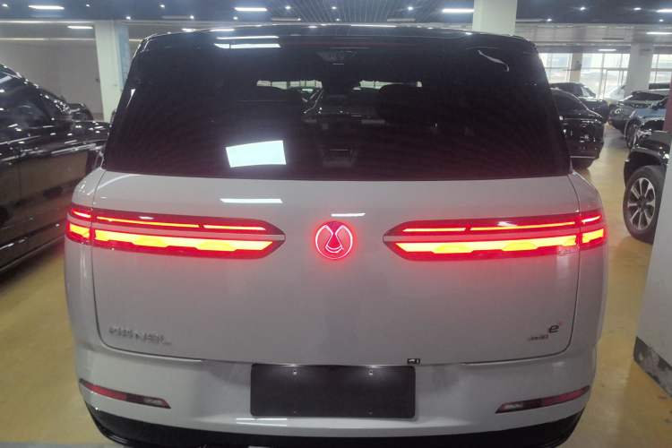 Used Denza N8L 2025 Model Zunrong Model Rear