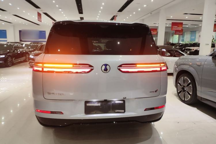 Used Denza N8L 2025 Model Flagship Model Rear