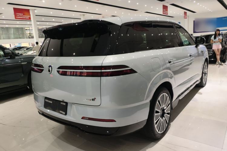 Used Denza N8L 2025 Model Flagship Model Rear Right 45 Deg