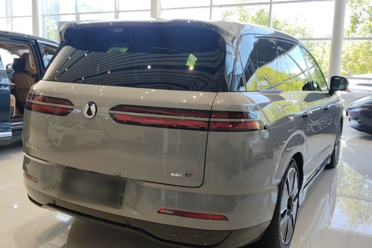 Used Denza N8L 2025 Model Flagship Model Rear Right 45 Deg