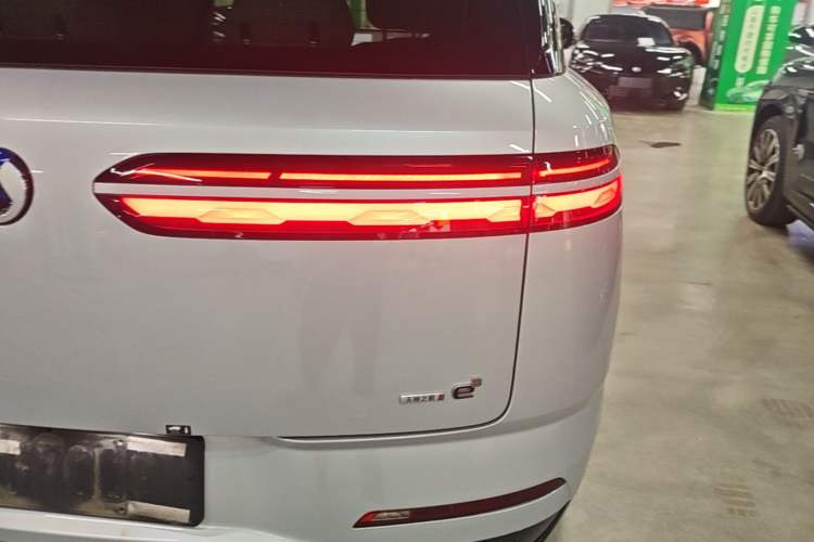 Used Denza N8L 2025 Model Flagship Model Right Rear Taillight