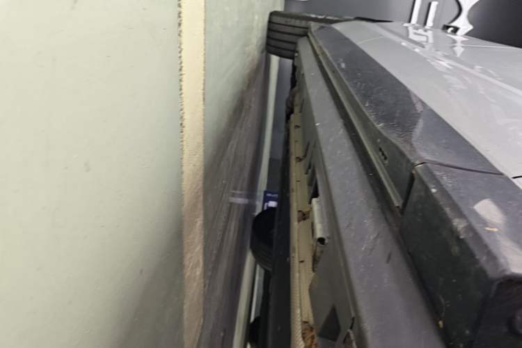 Used Denza N8L 2025 Model Flagship Model Right Side Sill