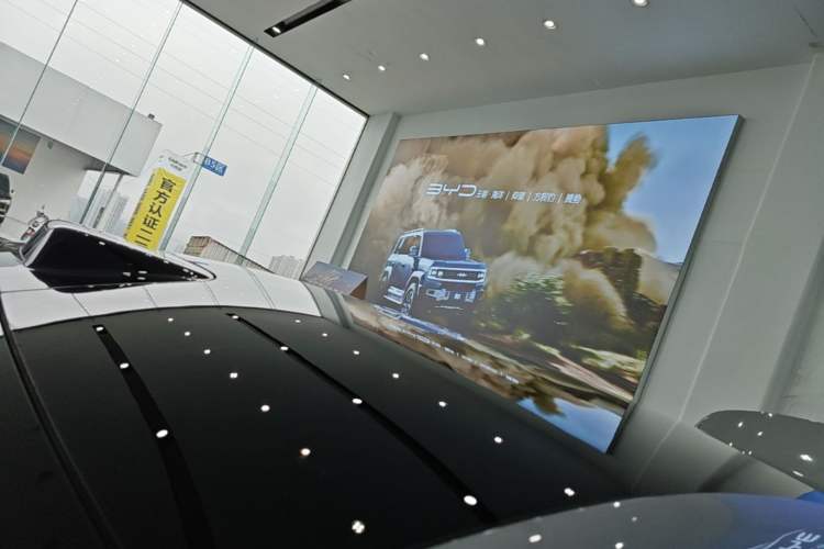 Used Denza N8L 2025 Model Flagship Model Roof