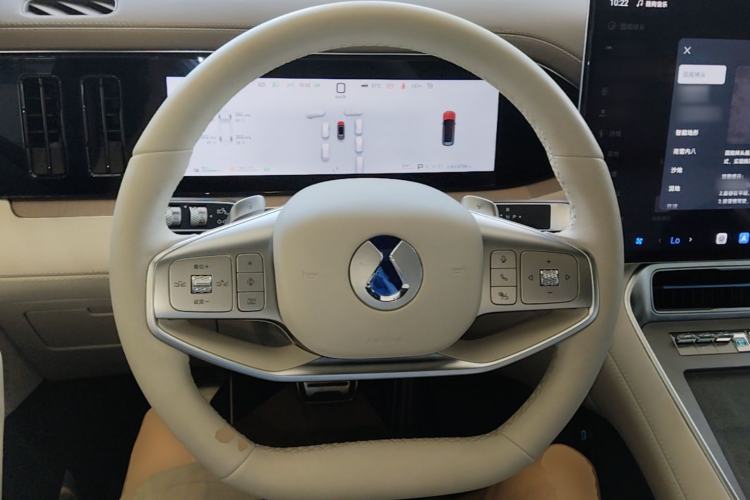 Used Denza N8L 2025 Model Flagship Model Steering Wheel
