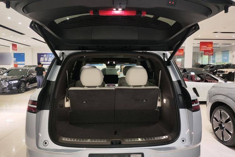 Used Denza N8L 2025 Model Flagship Model Trunk