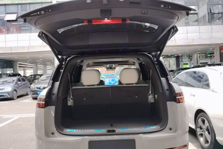 Used Denza N8L 2025 Model Flagship Model Trunk