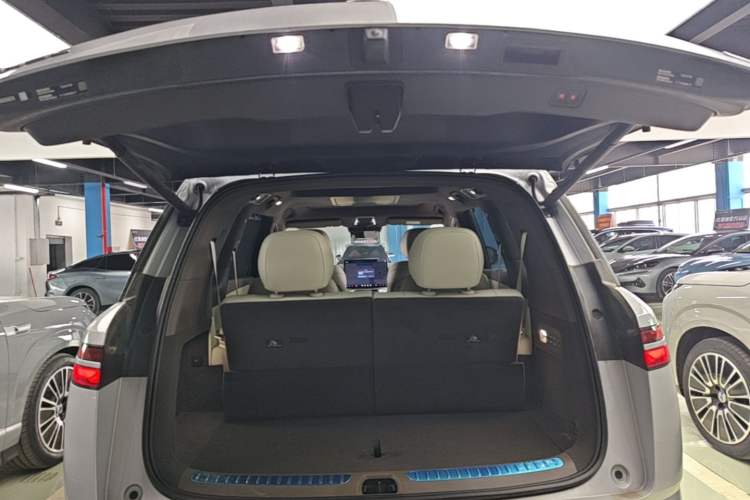 Used Denza N8L 2025 Model Flagship Model Trunk