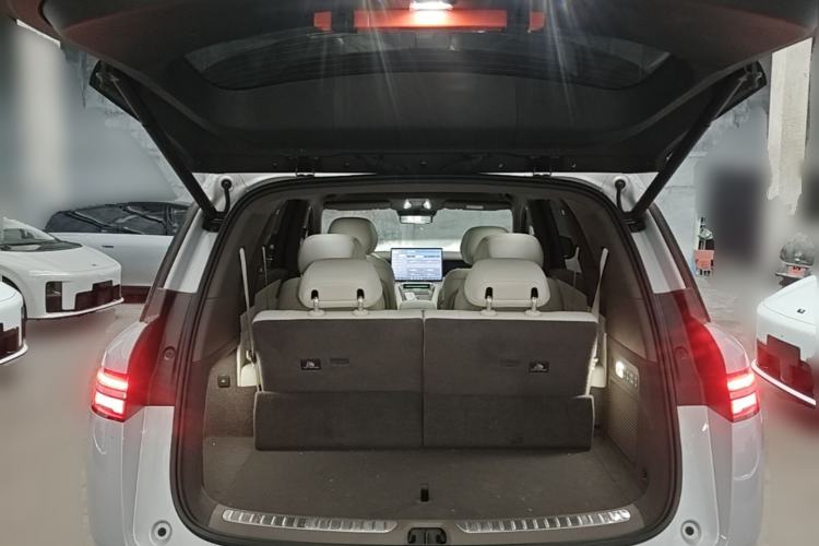 Used Denza N8L 2025 Model Flagship Model Trunk