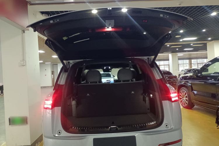 Used Denza N8L 2025 Model Zunrong Model Trunk