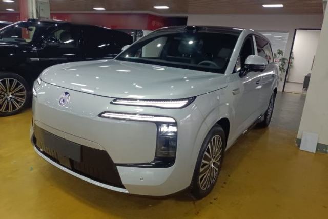 Used Denza N8L 2025 Model Zunrong Model
