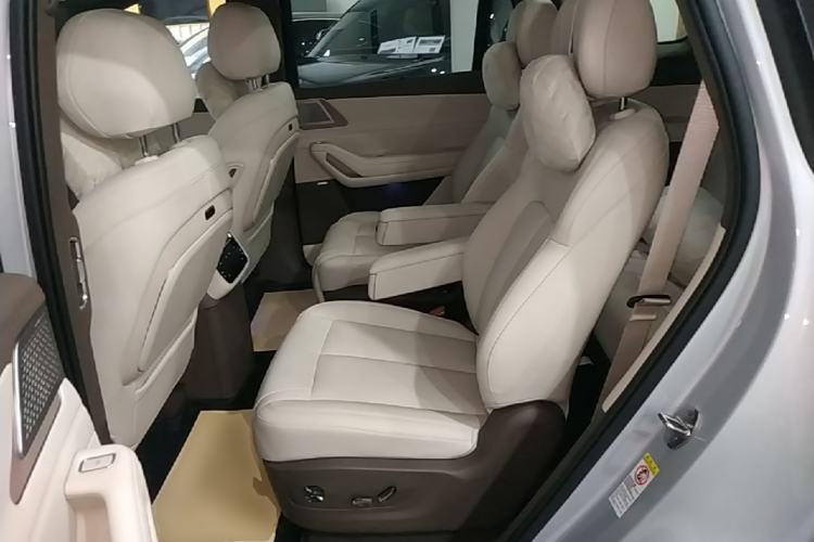Used Denza N8L 2025 Model Flagship Model Left Rear Seat