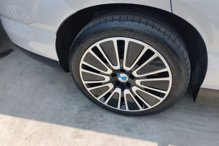 Used Denza N8L 2025 Model Flagship Model Right Rear Wheel Hub